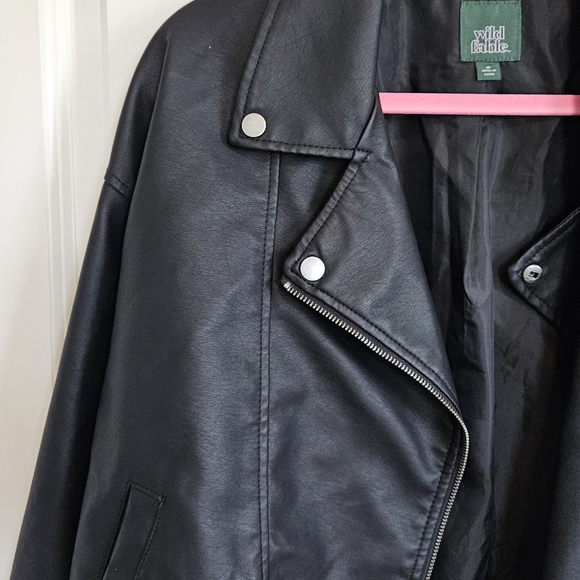 Wild Fable Black Fuax Leather Moto Motorcycle Jacket Size Medium - Picture 2 of 8
